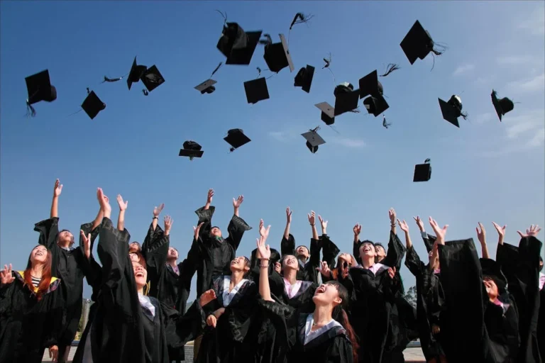 How to Start Earning Before Graduation: 4 Practical Strategies
